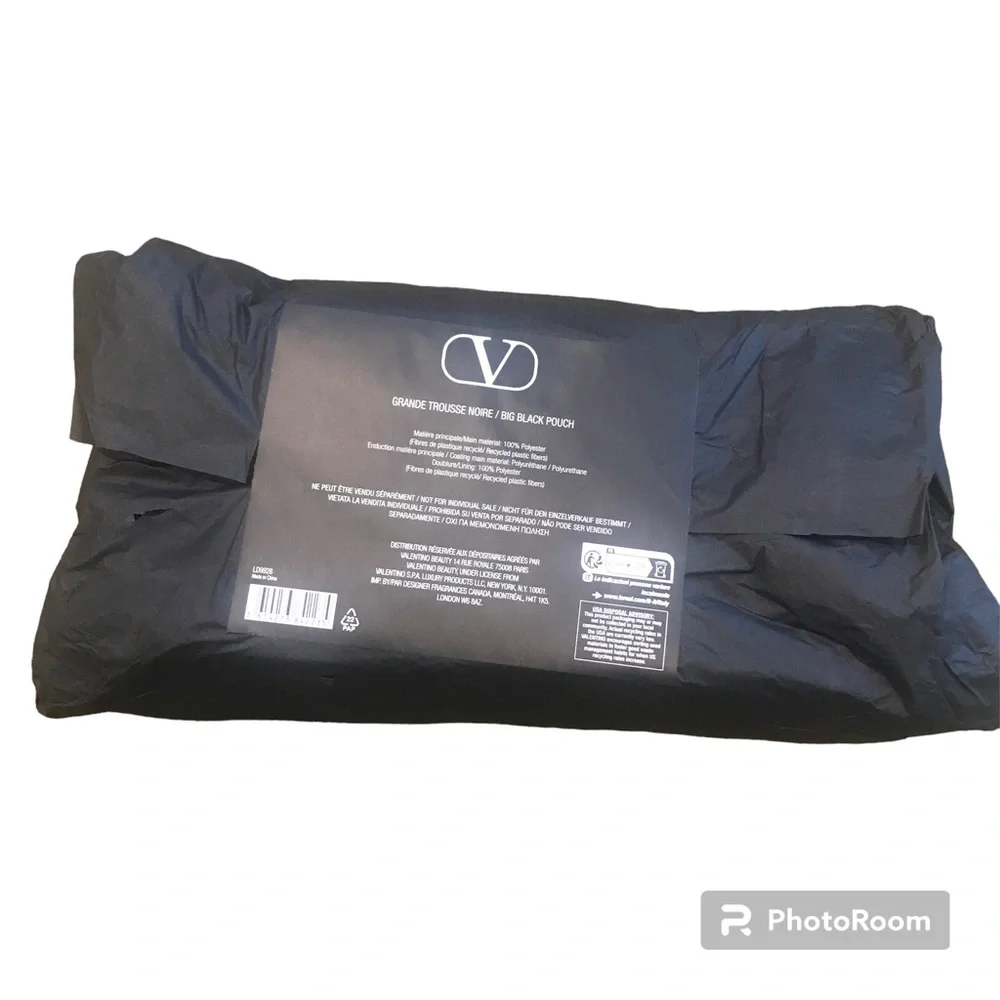 Valentino Garavani Black Clutch Bag Zip Case Cosmetic Case
